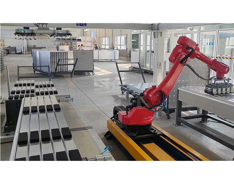 光伏鋁型材涂膠機(jī)器人生產(chǎn)線